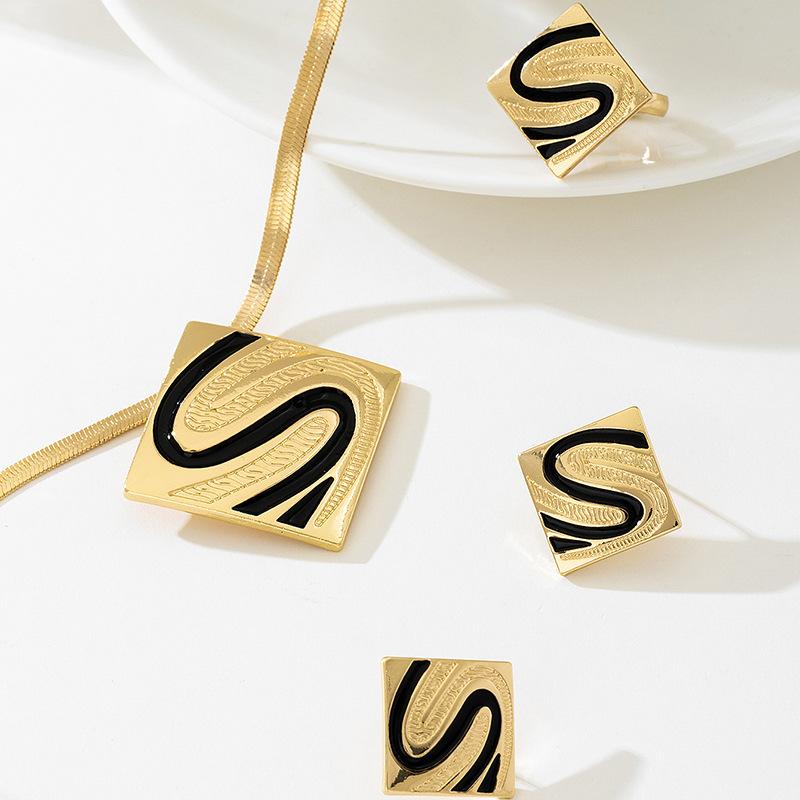 Set de bijuterii la modă, colier, cercei, inel pentru femei, doamne