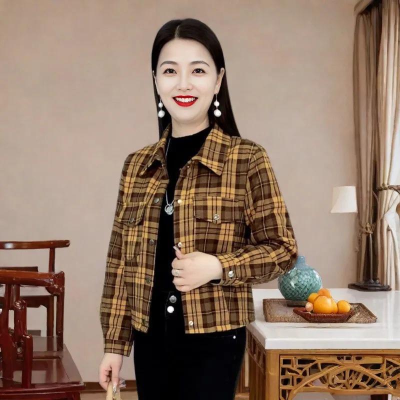 Women's Petite Fleece-Lined Plaid Jacket: Spring & Autumn Style