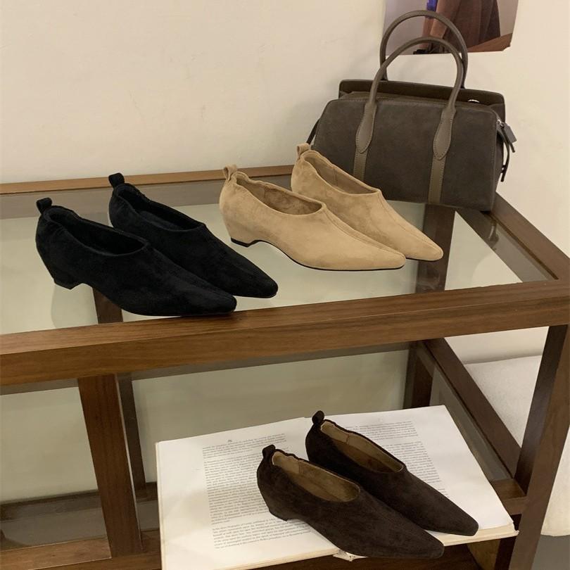 2025 autumn new retro suede square head low heel single shoes women's new versatile commuter grandma shoes are trendy