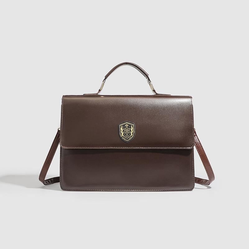 

Нишевая сумка кроссбоди с текстурой, простая повседневная сумка на плечо, сумка на четыре сезона 2025, женская новая модная сумочка в корейском стиле