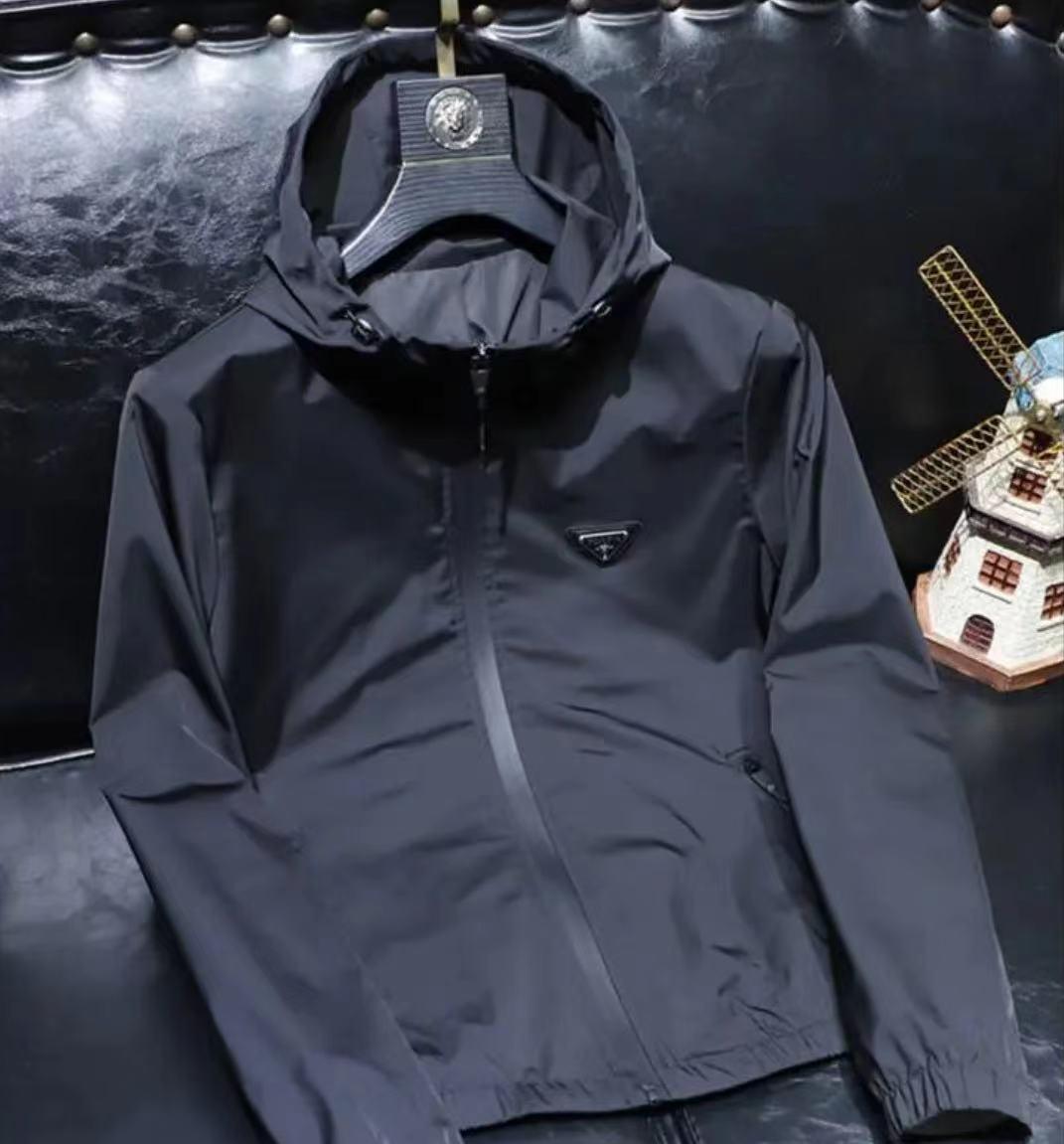 

Чоловіча толстовка з капюшоном у європейському стилі 2024: Легка розкіш, Модний, Простий - Ідеально для весни/осені X-Large