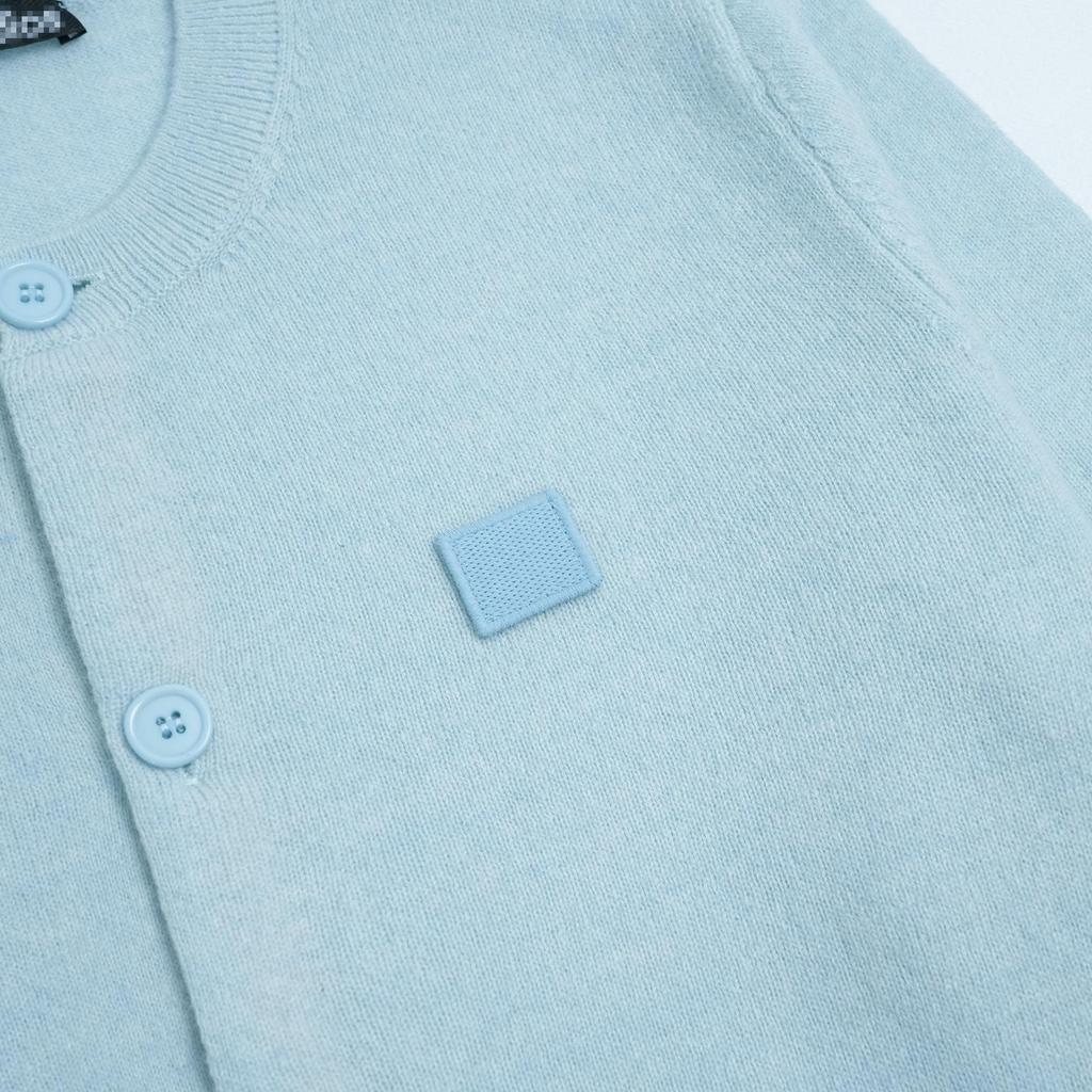 Liu Yifei Promi Wollstrickjacke - Damen Rundhals Strickware mit quadratischer Stickerei