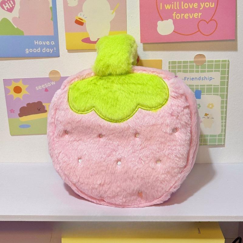 Large Capacity Makeup Bag Travel Cosmetic Case Cute Strawberry Plush Toiletry Pouch Girls Tiote Plush Brush Storage Organizer