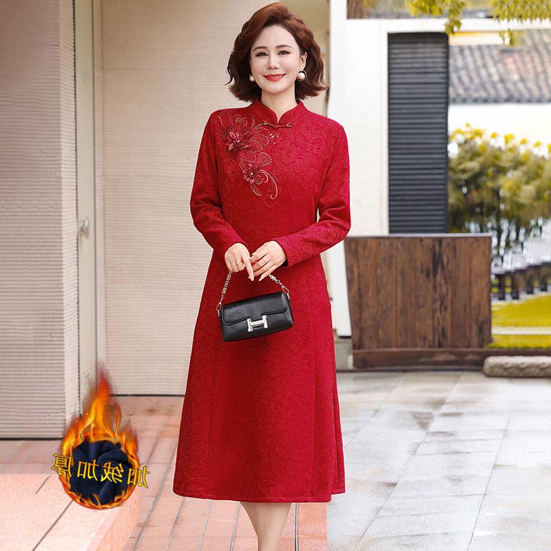 Plus Size Warm Winter Cheongsam for Mother of the Bride – Long, Velvet, Thicker