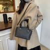 Sac bandoulière texture luxe léger sac femme mode haute qualité sac à main rétro polyvalent sac à bandoulière pour femme pour le travail