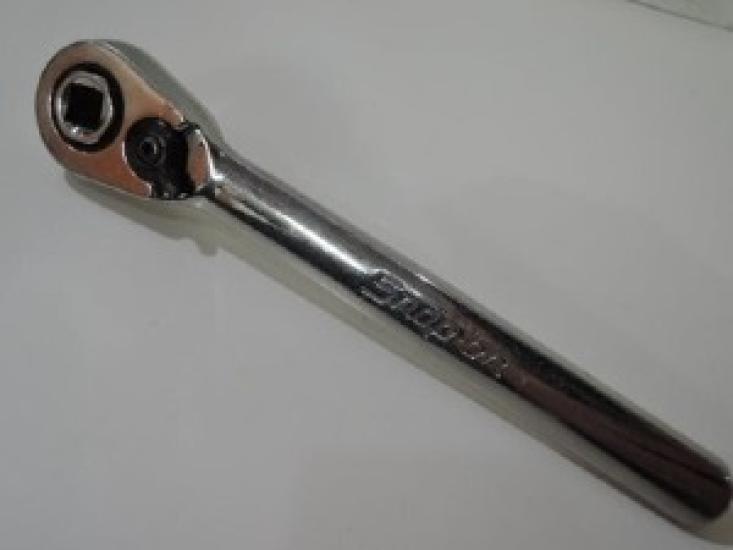 

Трещотка Snap-on 1/4 с низким профилем RAT72 с головкой 8 мм