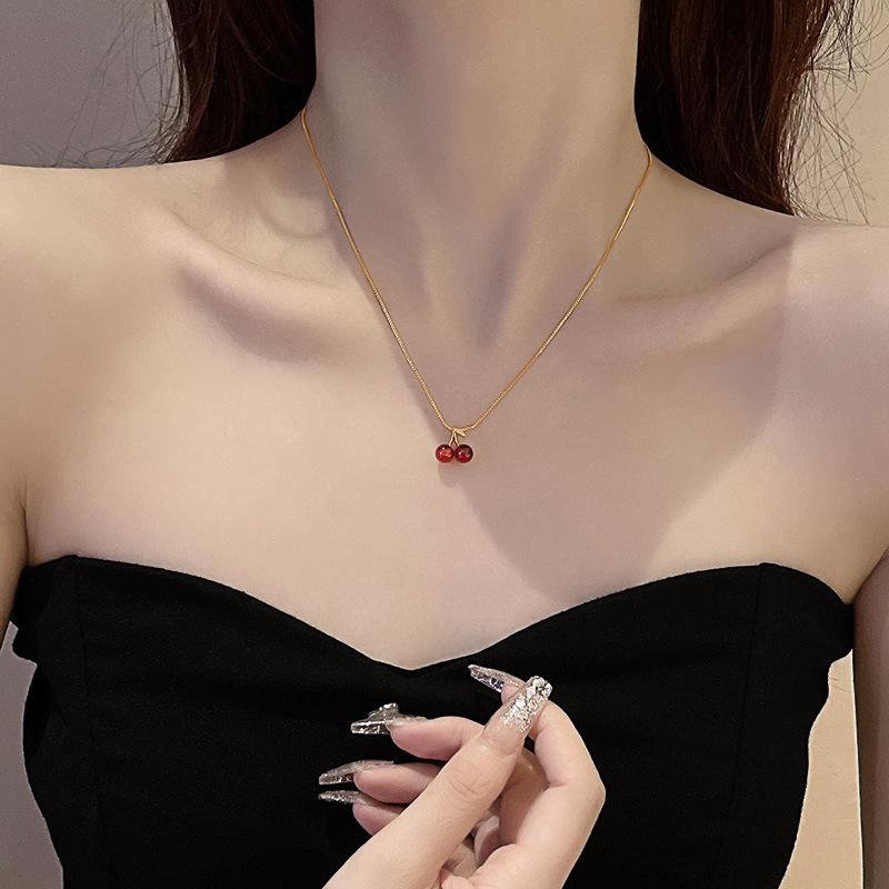 Sweet Red Cherry Pendant Necklace Dangle Stud Earrings Zircon Set Shiny Gold Chain White Rhinestone Women Trendy Zircon