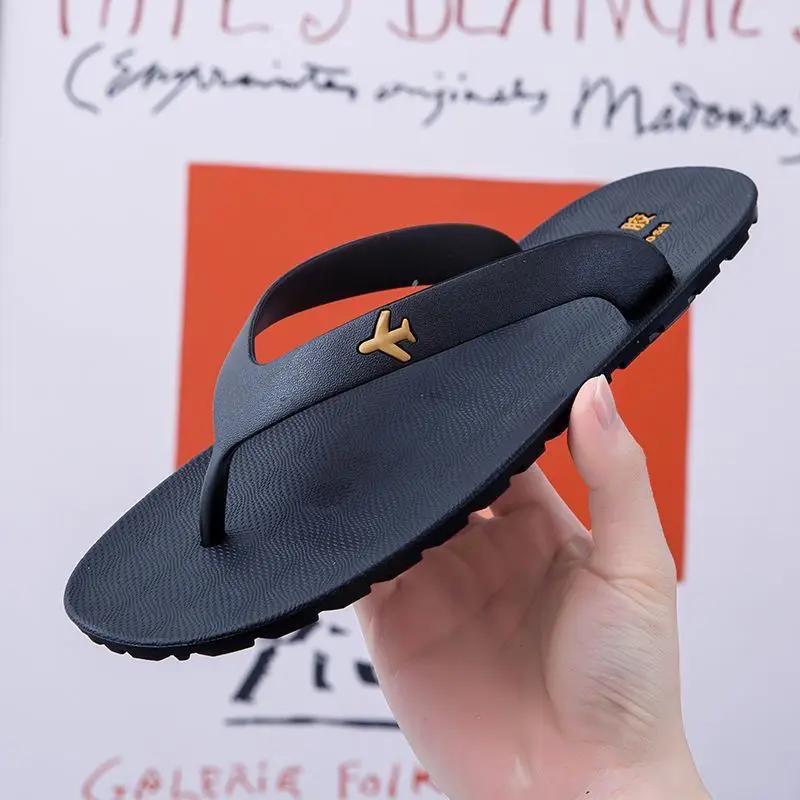 Fashion Ins Men's Shoe Flip Flops Shiatsu Soft Flat Sabot Beach Slides High Quality Fashion Low Price Adult Clappers 2025 Male Slipper