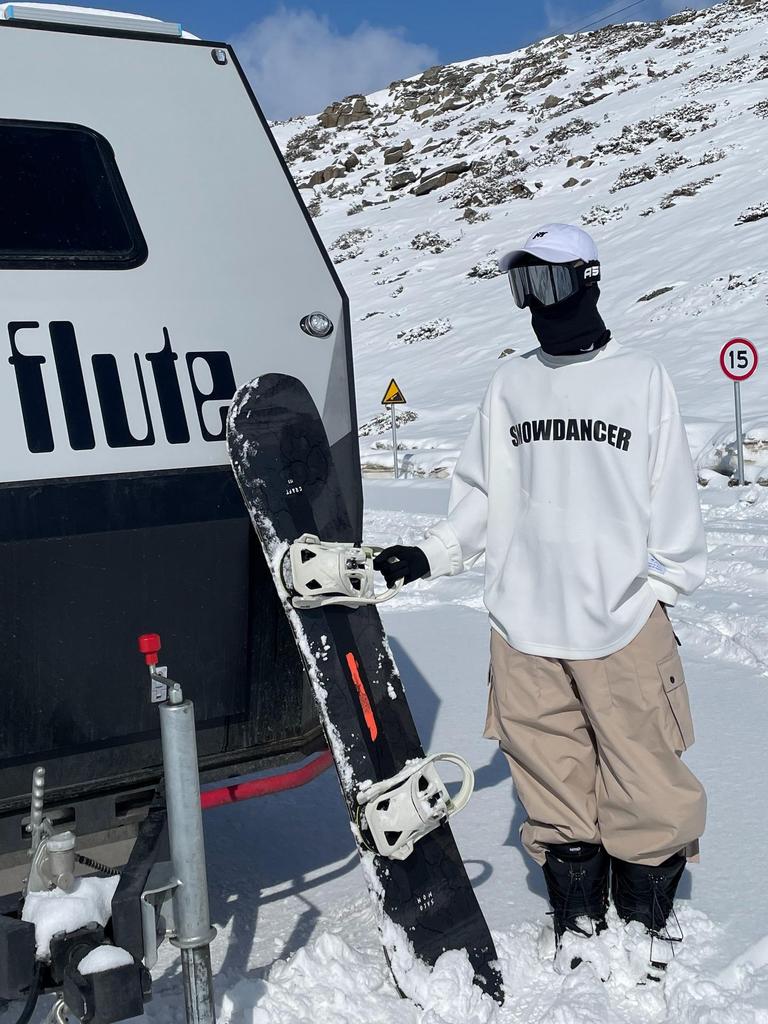 Ice Degree Waterproof Windproof Oversize Ski Sweatshirt for Men & Women - Breathable, White, Trendy