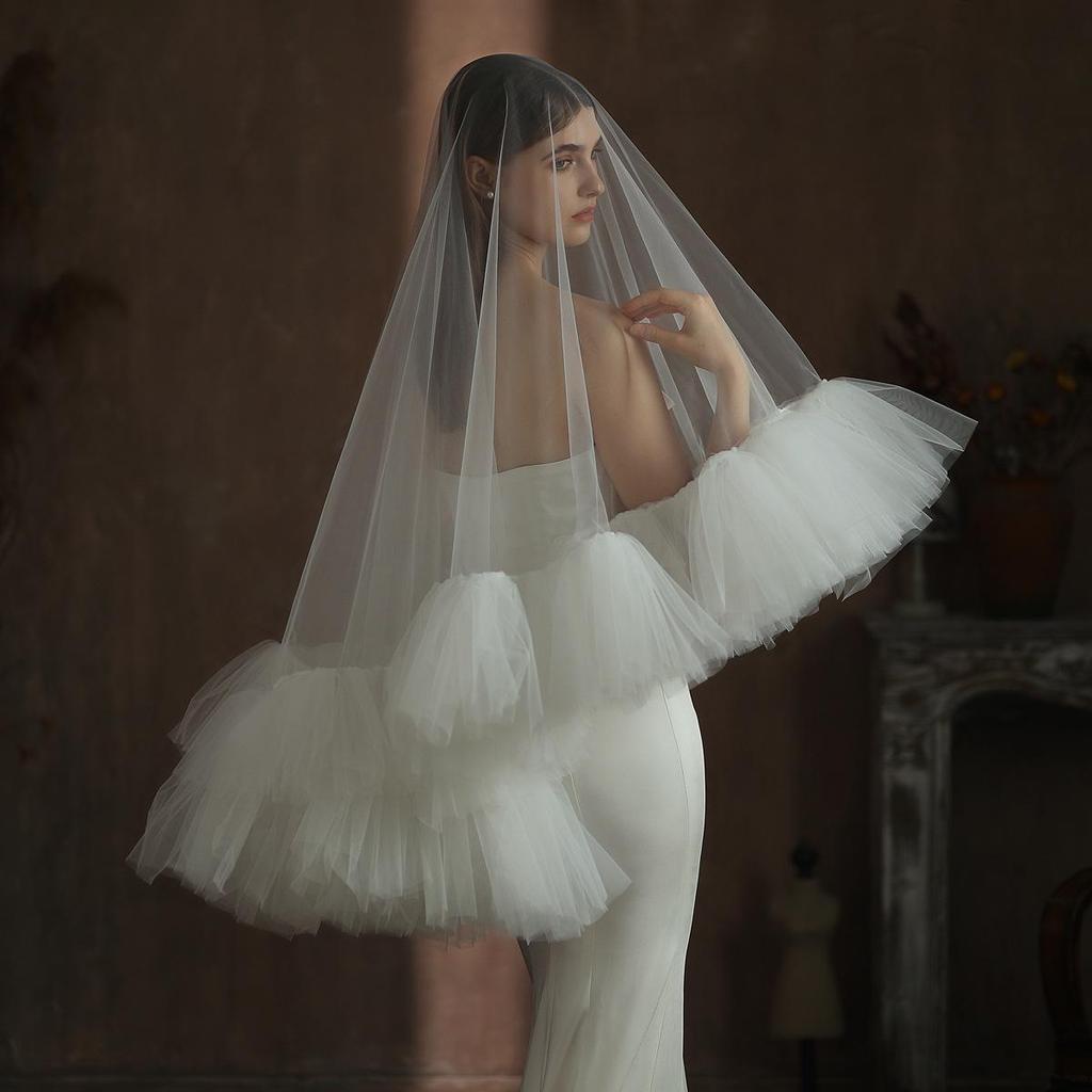 Xinmeiji Handmade White Double-Layer Bridal Veil with Ruffled Edge