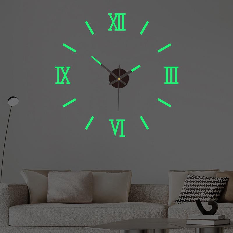 Minimalistické DIY tiché nástěnné hodiny se svítící dekorativní nálepkou