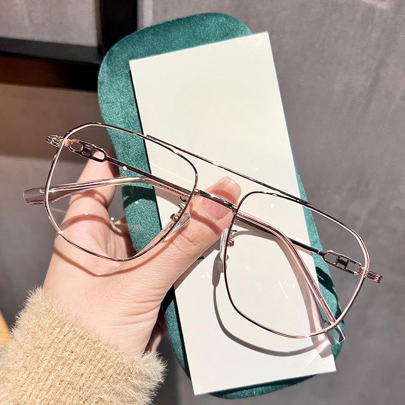 

Новые очки в стиле ретро с двойным лучом, оправа для мужских очков Tide, большая коробка, анти-синие очки, женские модные литературные плоские зеркальные простые очки.