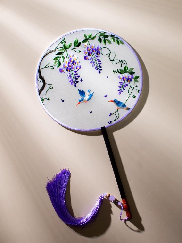 Suzhou Double Sided Embroidery Circular Fan Handmade Silk Fan Chinese Ancient Style Silk Fan National Style Characteristic Souvenir for Foreigners