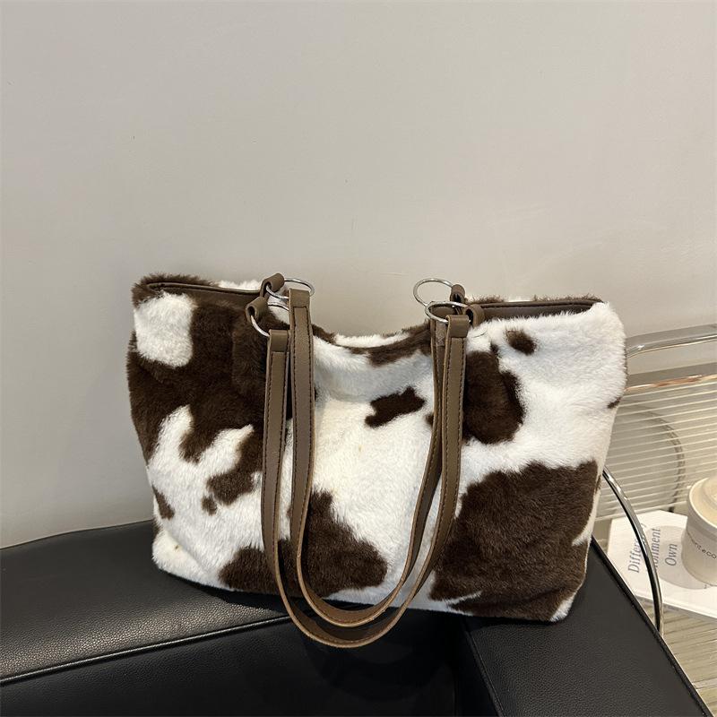 Large Capacity Shopper Bags For Women Winter Travel Tote Bag Cow Printing Plush Shoulder Bag Ladies Designer Handbag