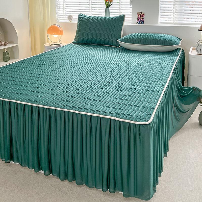 Nowy Jednolity Kolor Antypoślizgowy Lateksowy Cool Mat Spódnica Łóżka Ice Silk Miękka Mata Narzuta Na Łóżko Trzy Częściowy Zestaw Letnia Pościel i Prześcieradła