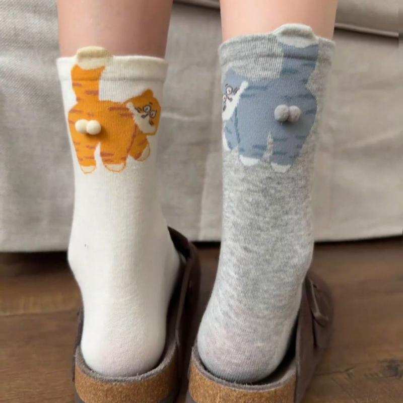 1Pair Cartoon Cat Ladies Cotton Socks Breathable And Comfortable Socks For All Seasons