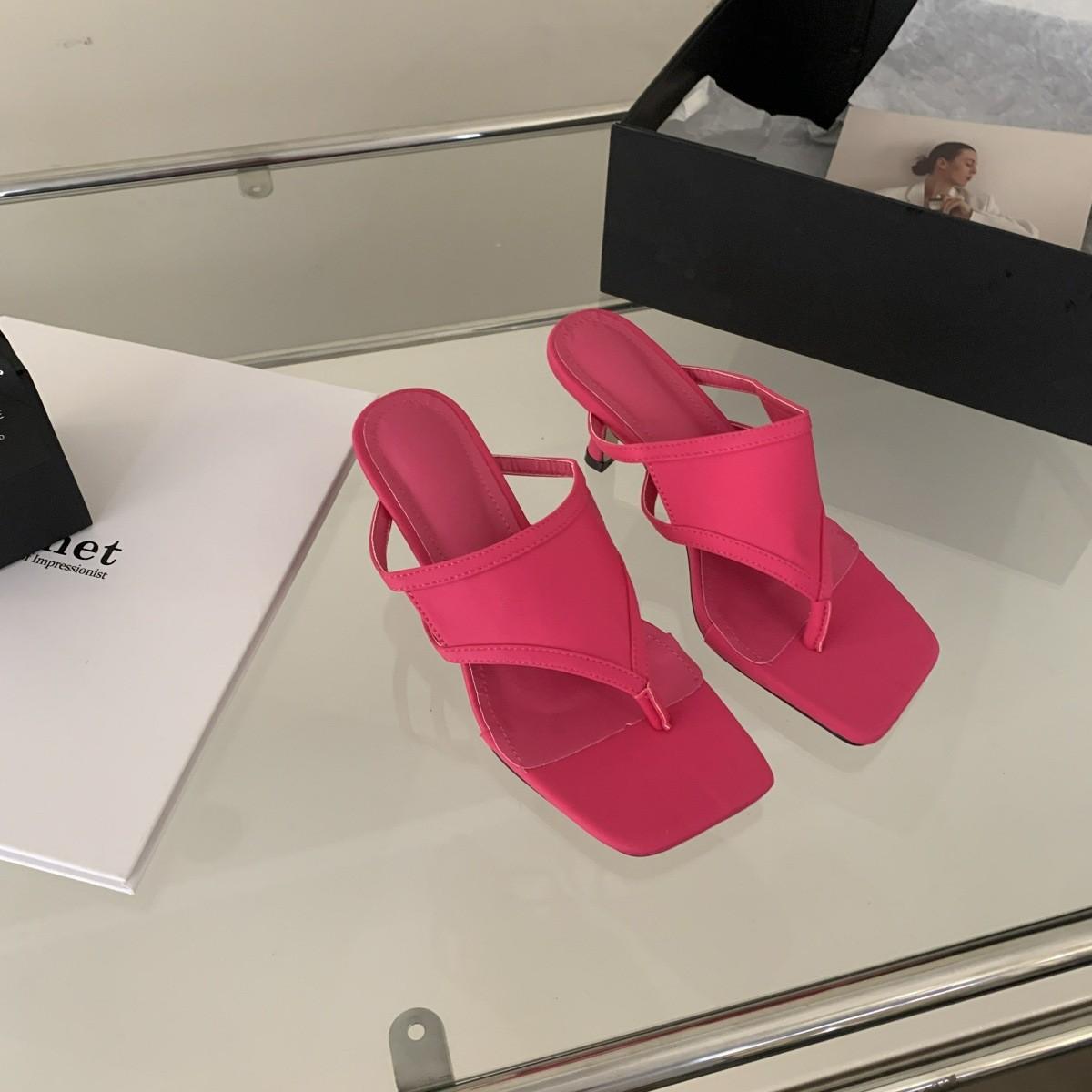 

Giant foot length~ French high-end toe cool slippers women s summer wear square head open-toed stiletto temperament high heels 39