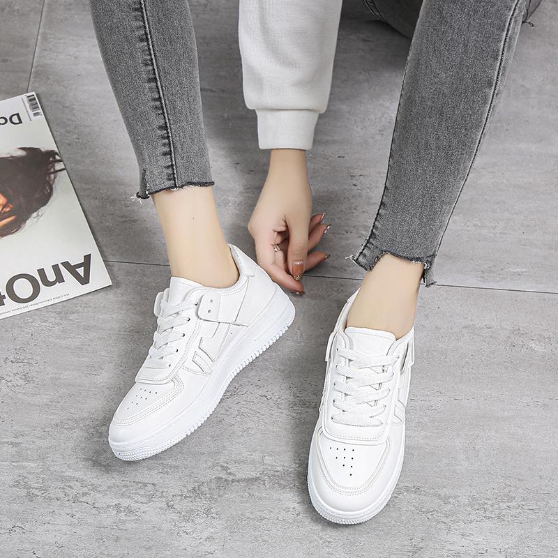 2024 New Leather Women's White Casual Woman Vulcanize Sneakers Breathable Sport Walking Running Platform Flats Women Shoes
