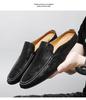 2024 Herren Mokassins aus weichem Leder zum Hineinschlüpfen: Freizeit-Schuhe im britischen Stil mit flacher Sohle