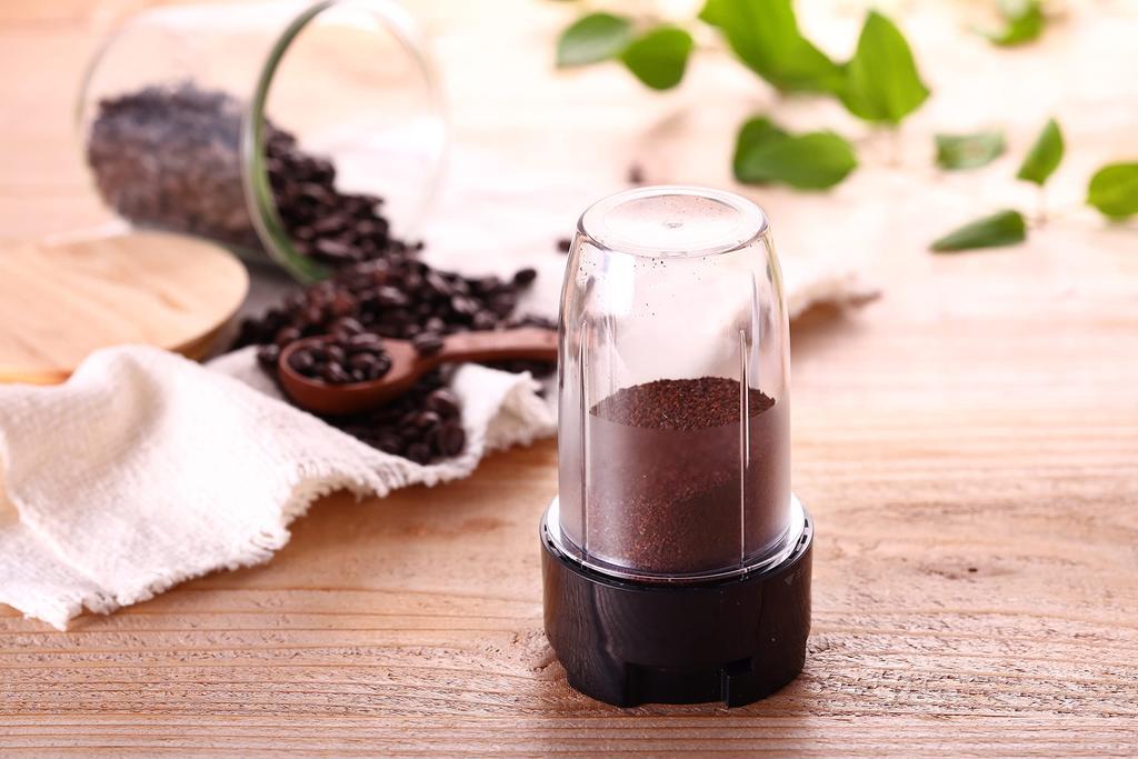 Mill Mixer Retro Design Red Glass Cup with Mill Ice Compatible 1L Coffee Grinder with Recipe Glass Mixer Retro Mixer Smoothie Maker Juicer D&S DS.8571