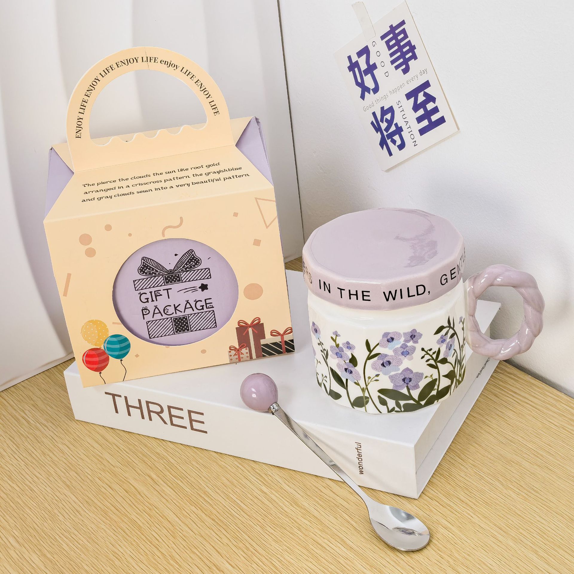 

Креативная чашка из керамики высокой ценности с крышкой для девочек, легкая роскошь, высокий класс, чашка для воды, кружка, бытовая кофейная чашка 301-400ml