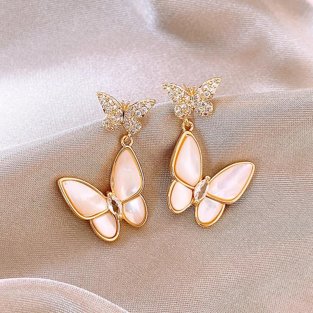 

Корейский новый дизайн модные ювелирные изделия изысканные серьги-подвески с бабочкой из циркона и натуральной ракушкой элегантные женские аксессуары для вечеринок белый