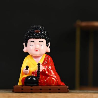 Solarbetriebene bewegliche Buddha-Mönchsstatue – Feng Shui Glücksbringer-Ornament für Armaturenbrett, Zuhause und Büro