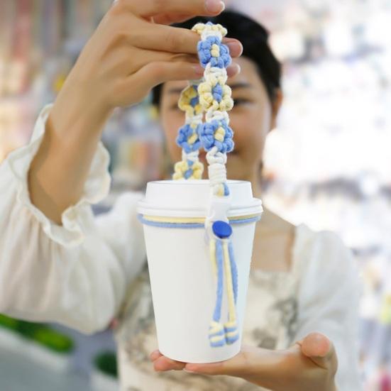 Wasserflasche Handschlaufe Manuell Geflochtene Blumenform Verstellbarer Umfang Süße Farbe