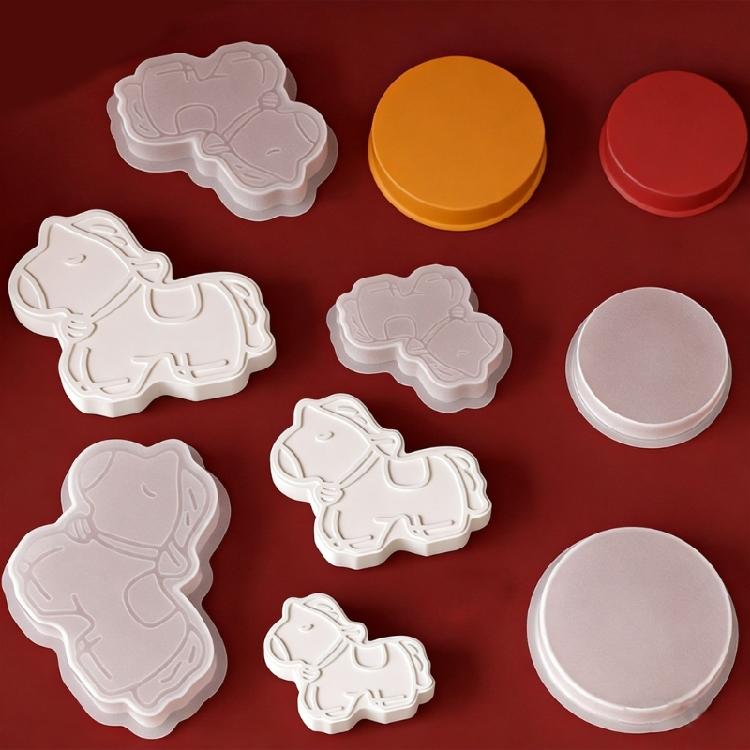 Silicone Horse Shaped Ornament Mold Desktop Decoration with Round Base Mould For Creative Handmade Enthusiasts