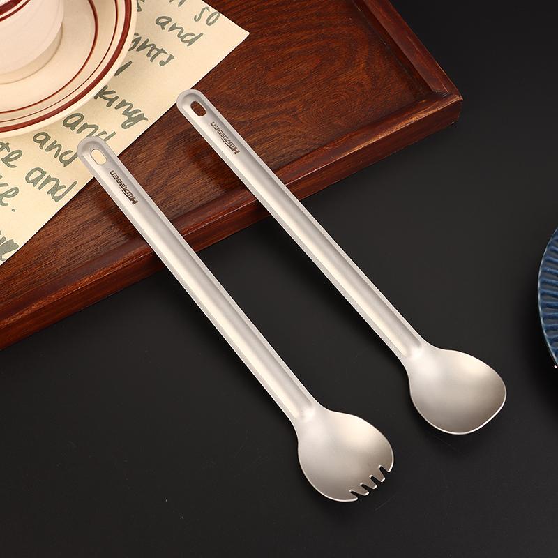 Cuillère à long manche pour le camping Acier inoxydable léger Résistance à la corrosion Spork/cuillère Portable Pique-nique Camping Vaisselle pour le dîner