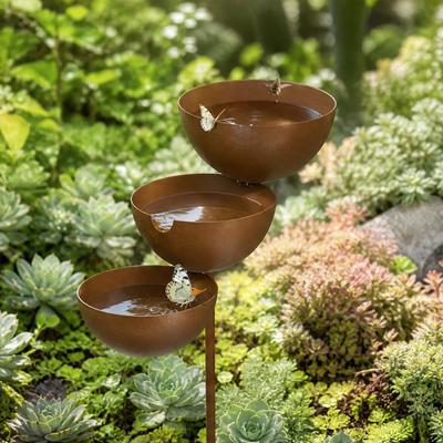 3-stöckige Eisen-Wasserschalen Gartenpfahl mit Metallpfahl Regenauffänger Gartendekoration Wetterfest Für Terrasse Rasen Gärten
