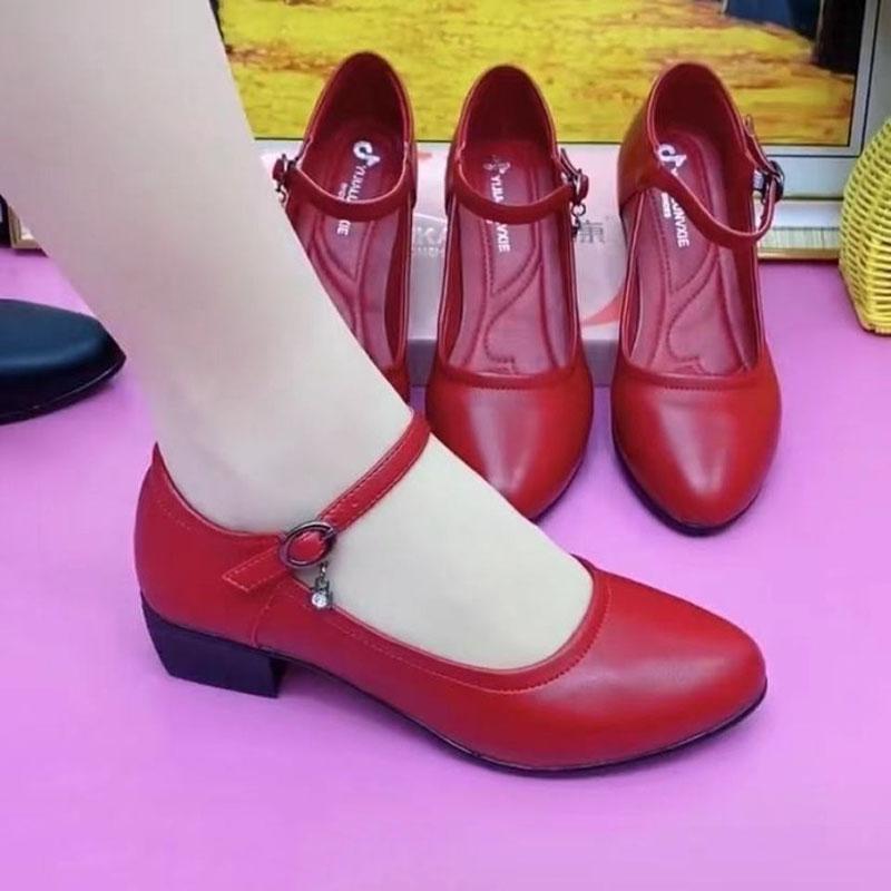 Scarpe da donna alla moda e comode in pelle da primavera e autunno possono essere usate come scarpe da lavoro