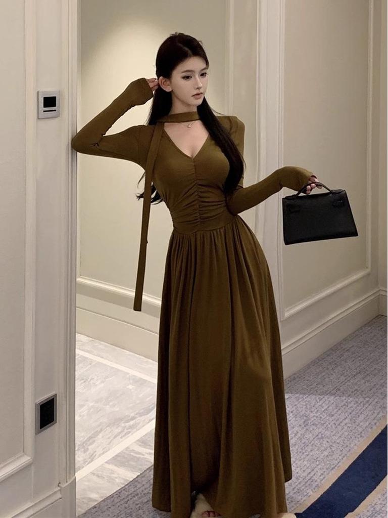 Niche Design Pleated Ribbon A-line Knit Dress – Women's Spring/Autumn Slimming Long Style