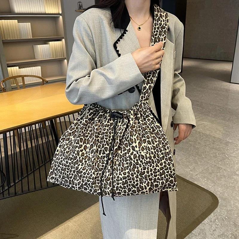 Leopard Print Large Capacity Crossbody Bag Cotton Casual Handbag Soft Multi-functional Popular Shoulder Bag
