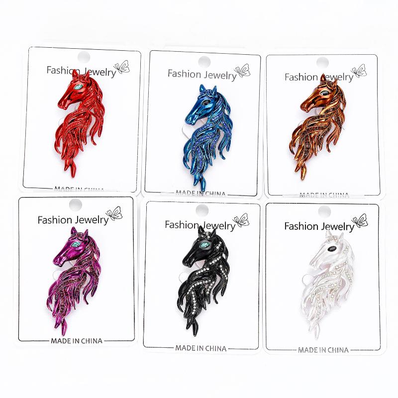 Luxuriöse Vielseitige Strass Pferde Kopf Broschen Für Damen Tier Anstecknadeln Freizeit Party Freunde Accessoires Modeschmuck Geschenke