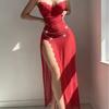 Neue sexy Pyjama-Trägernachthemd Rotes Kleid tiefer V-Ausschnitt beliebte Damen