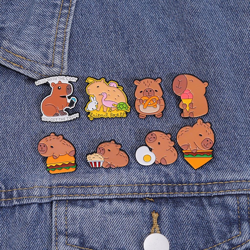 8 Stück Capybara Anstecknadeln Tierabzeichen für Rucksack- oder Kleiderdekoration Handgefertigter Statement-Schmuck für Frauen