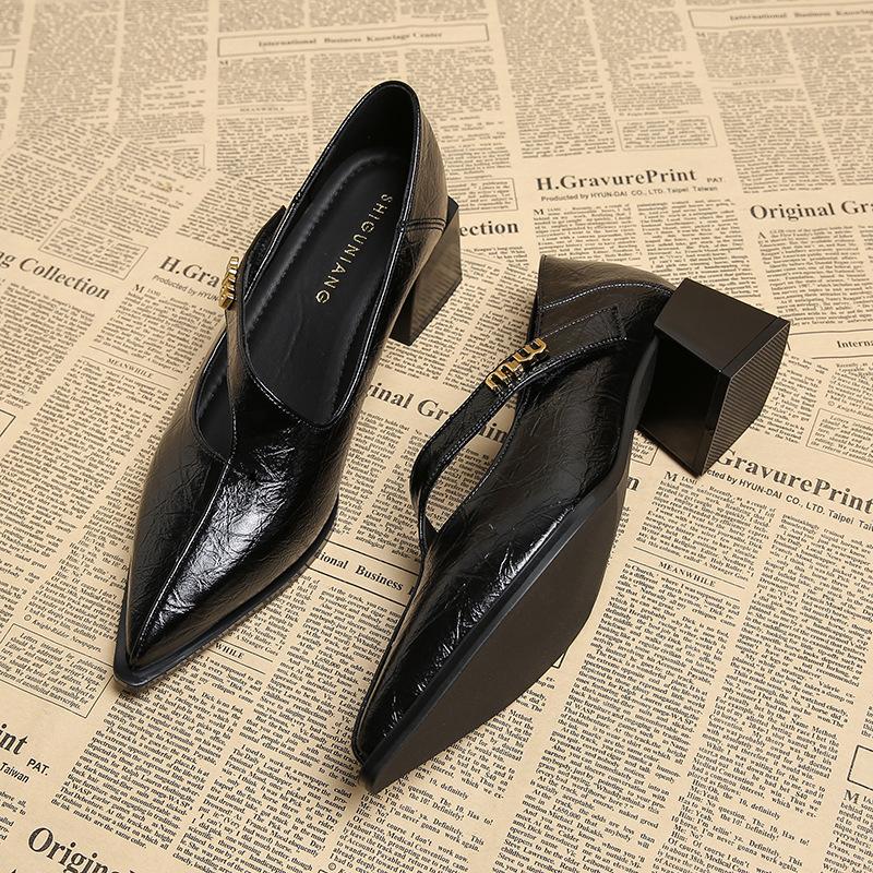 83656-5 Neue französische Einzelschuhe Frühling und Sommer Temperament flache Schuhe beliebt 2025 ausländische dicke Absätze Lederschuhe