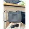 Bucket bag women's new commuter versatile messenger bag bag 2026 retro shoulder armpit bag high-end casual women's bag