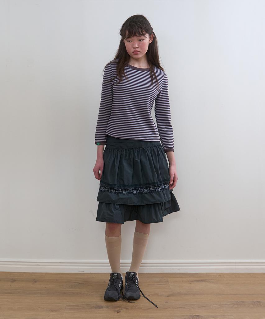 Nokeontencheu 337. Tiered Lace Skirt _ Dark Green