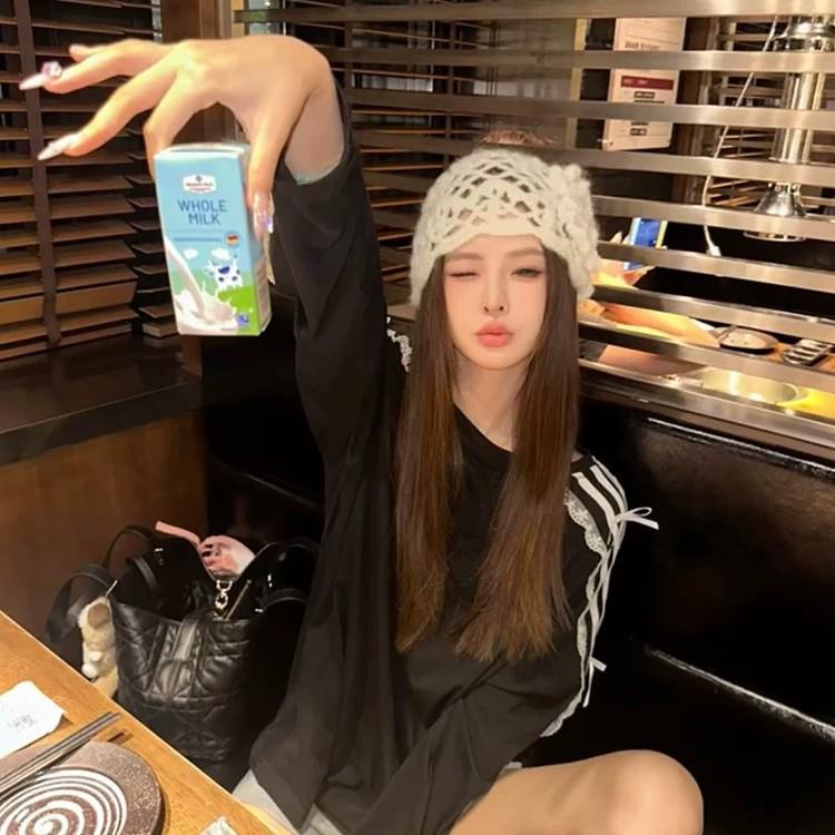 Women's Handmade Crochet Mohair Flower Beanie Hat