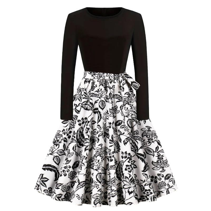 Autumn and Winter New Retro Women's Clothing Round Neck Long-sleeved Black Spelling Print Pendulum Dress