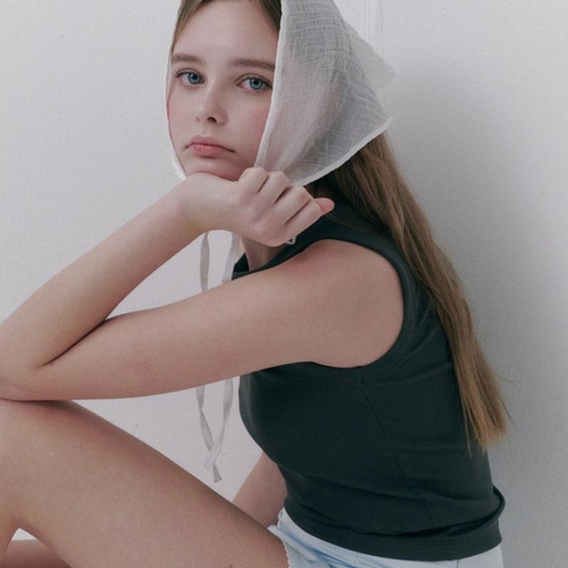 Sasaeorbit Basic scarf_White