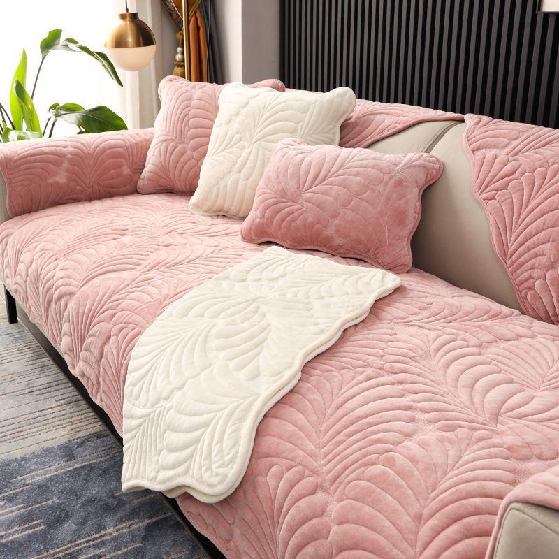 Подушка для дивана из молочного бархата — фото 4