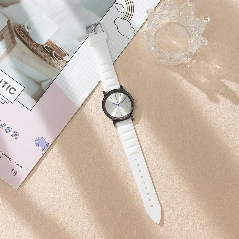 Simple Blue Ladies Dress Quartz Watch Fashion Silicone Stripes Women Brands Clocks Wristwatches Female Sports Quartz Clock Gifts