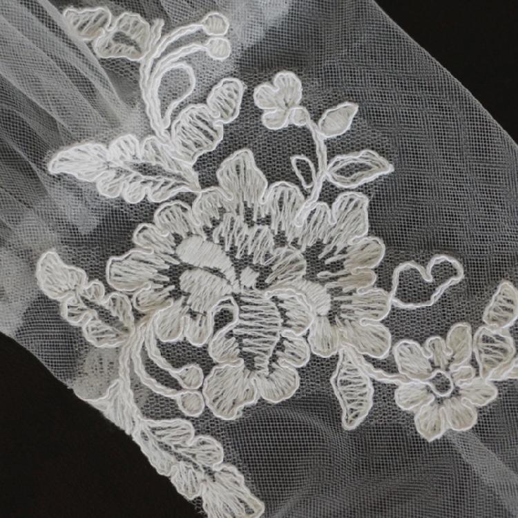Durchsichtige Zarte Hochzeits-Armstulpen Fingerlose Spitze Handschuhe mit Stickerei Blume für Braut Besondere Anlässe Verkleiden