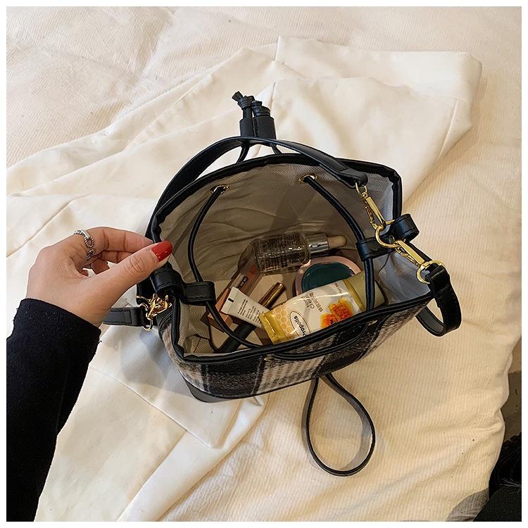 IELGY Women's Red Bucket Bag, Large Capacity Shoulder Crossbody Plaid Premium Textured Handbag