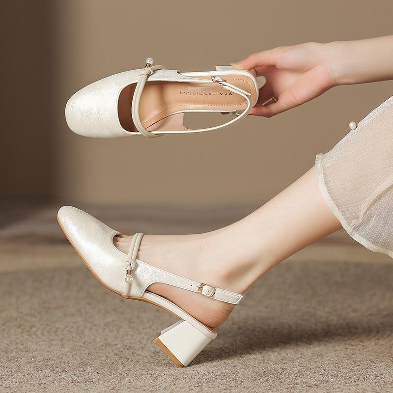 Fashion temperament Spring and summer Mary Jane sandals women's summer niche versatile skirt