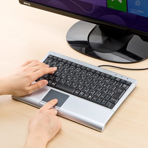 Sanwa Supply Keyboard s touchpadem SKB-TP01SVN