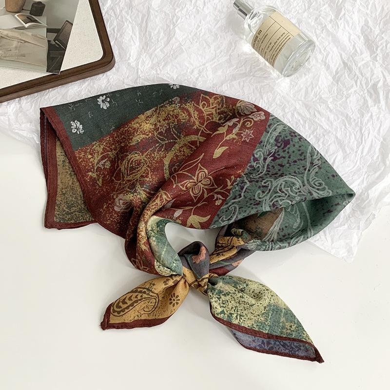 70 double-sided silk scarf, small square scarf, scarf, white rose linen silk scarf, new high-end scarf, shawl cover.